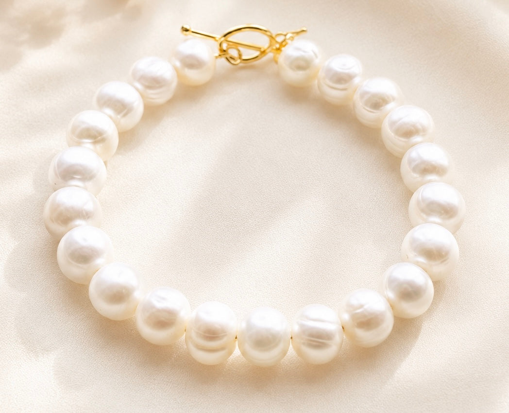 Initial Letter Bracelet, Genuine Natural Freshwater Pearl Charm Bracelet, Gold Vermeil Letter Jewelry, Personalized Birthday Gifts for Mum