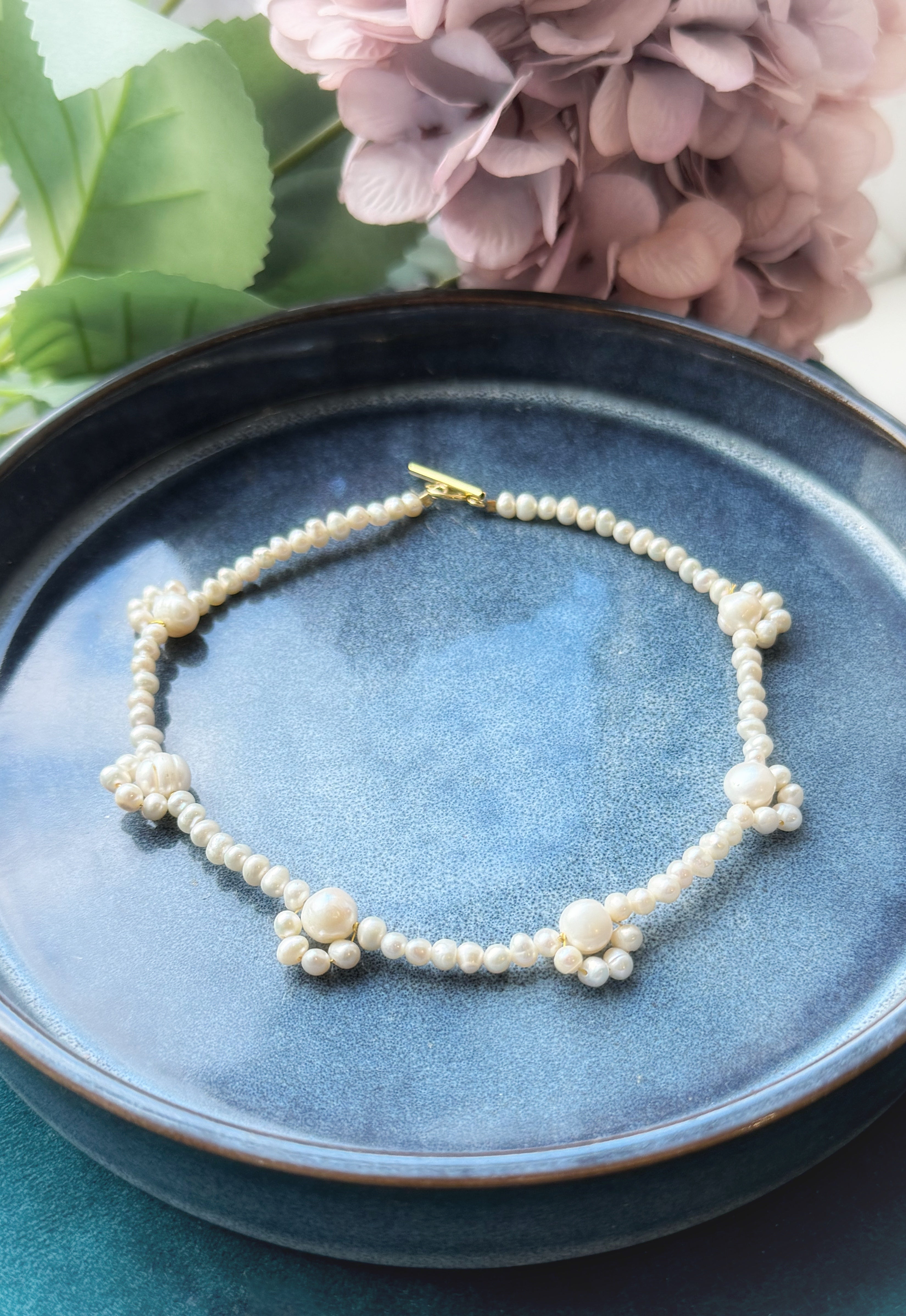 Gradient Freshwater Pearl on sale Short Choker Emily Necklace