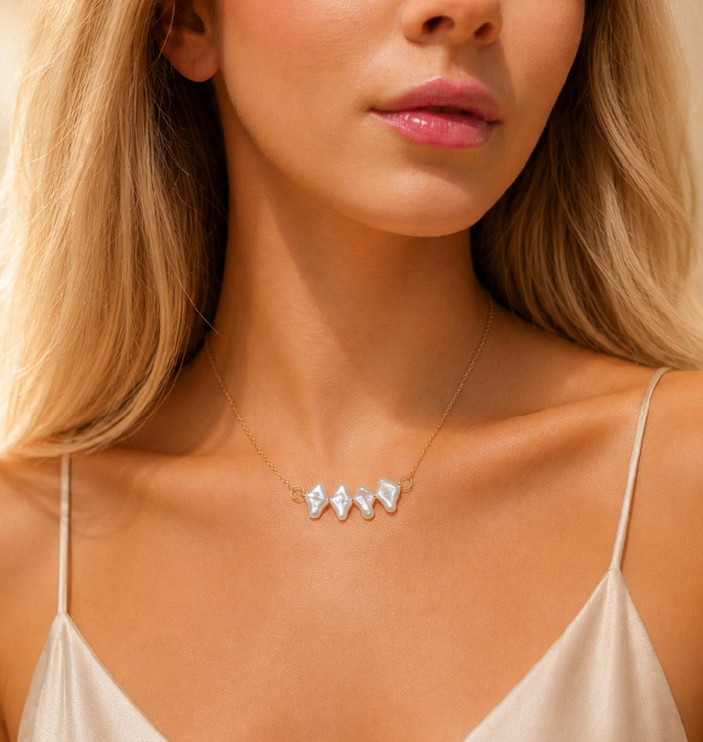 Diamond Shaped Pearl Choker Necklace